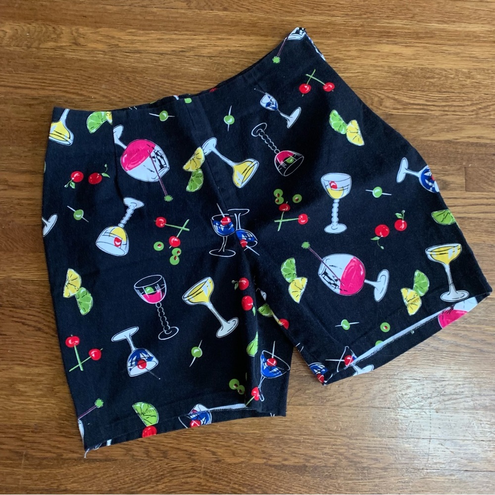 Vintage 90s Briggs Cocktail Themed High Rise Walking Shorts Black Womens 16W